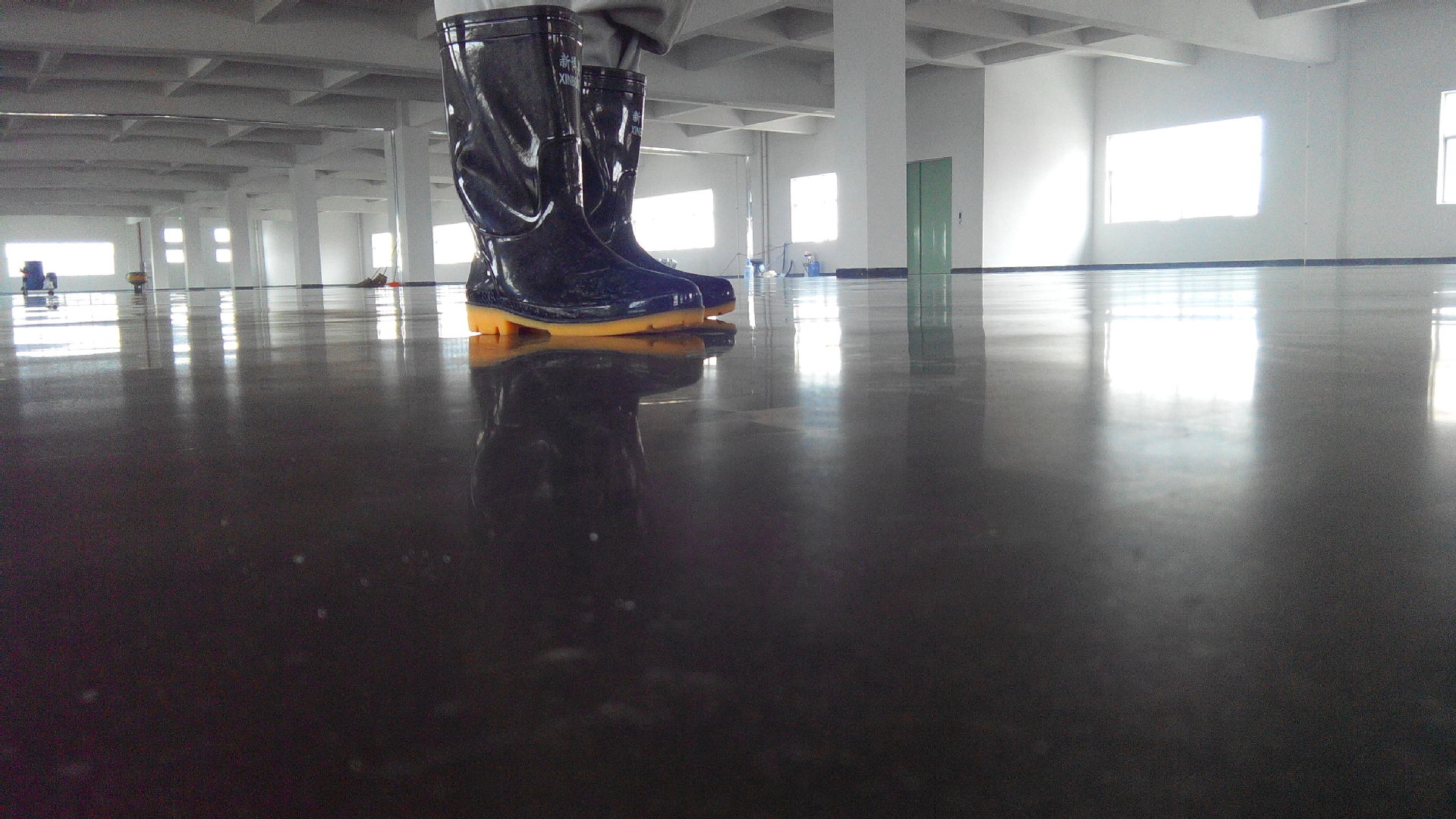 力特克混凝土密封固化劑地坪