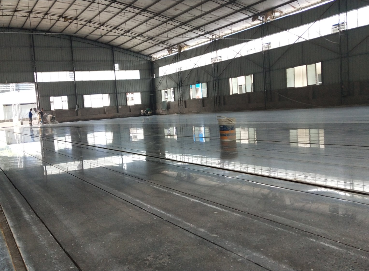 金剛砂耐磨地坪密封固化